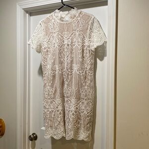 NWT Skies Are Blue gorgeous white crocheted dress, fully lined, stretchy. Large